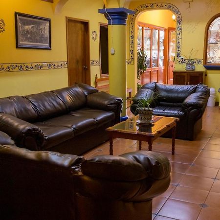 Hotel Del Parque Naolinco de Victoria Экстерьер фото